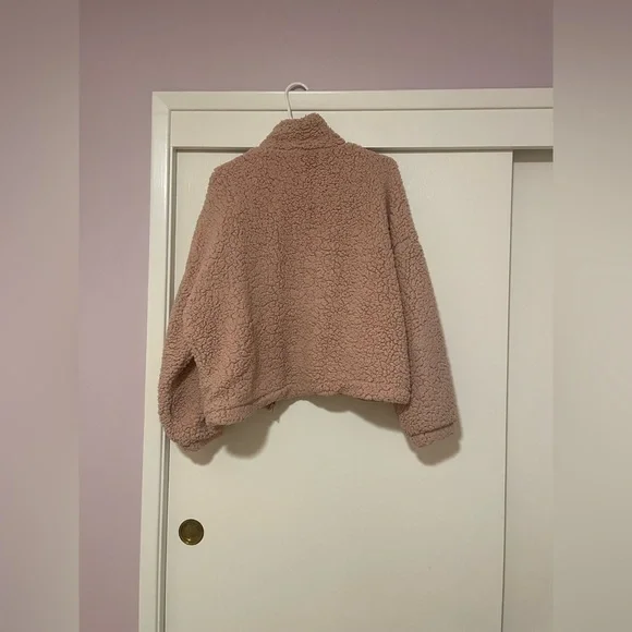 UO Pink Teddy Jacket - Picture 4 of 4